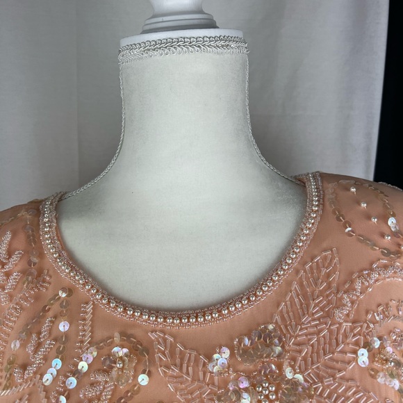 Sho Max Original Even Wedding Formal Gown - Picture 6 of 10